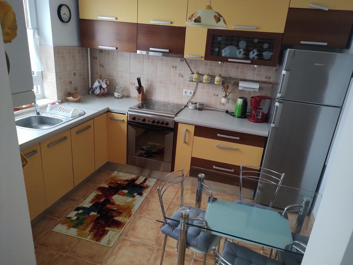 Avantgarden1 .Apartament Lux Brassó Kültér fotó